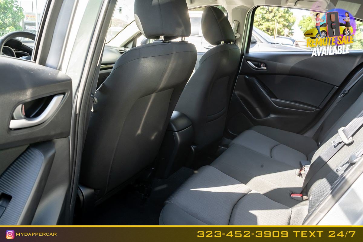 Used 2016 MAZDA MAZDA3 i Sport FWD image 12