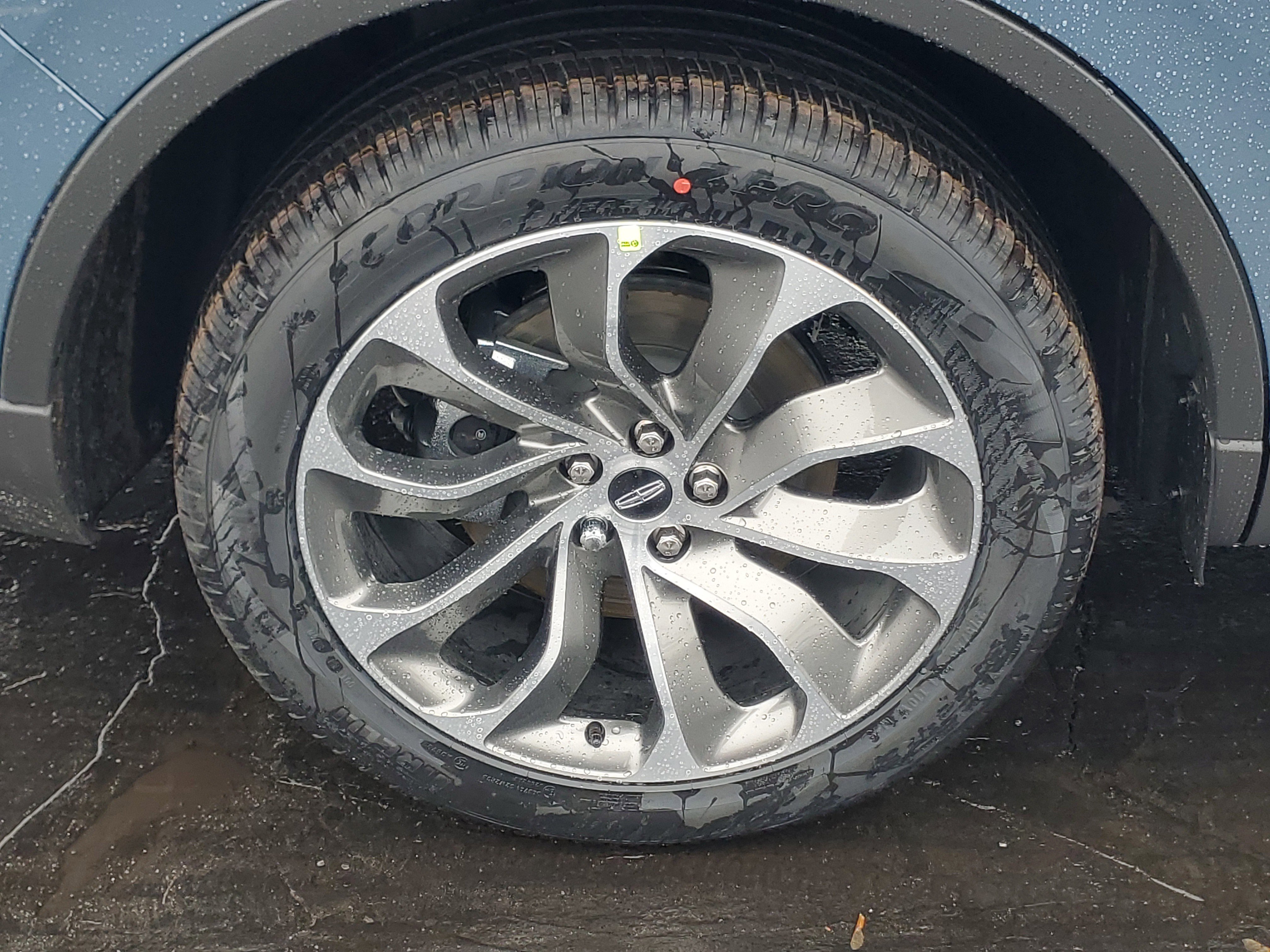 New 2026 Lincoln Aviator AWD image 5