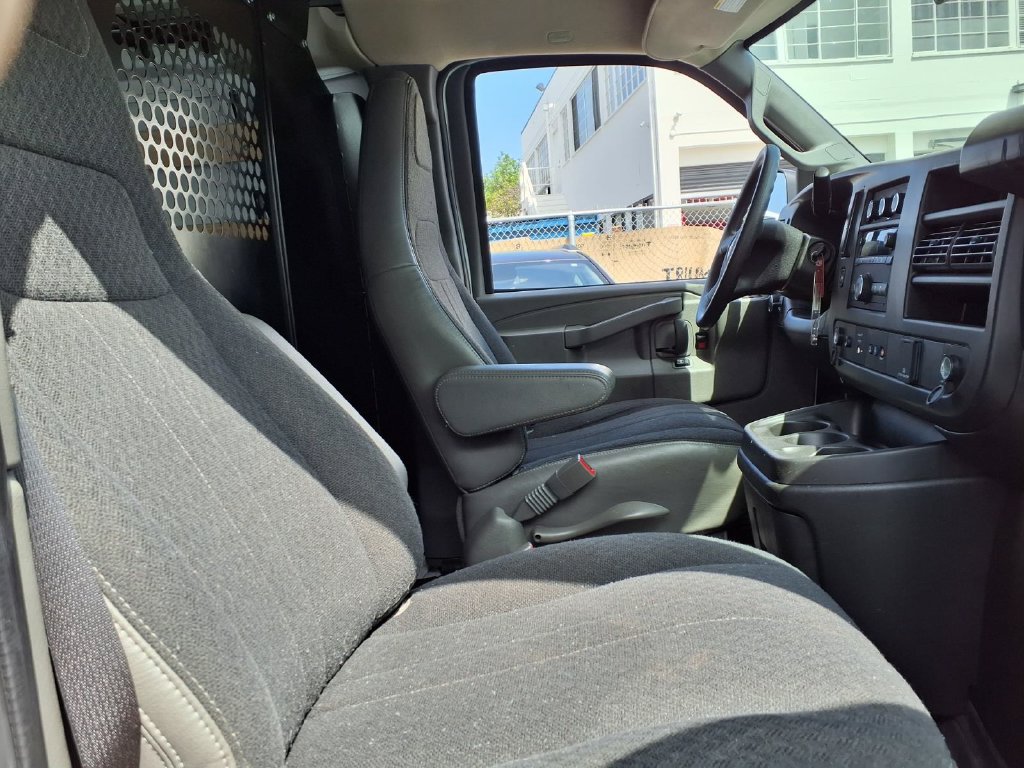 Certified 2024 GMC Savana 2500 w/ Driver Convenience Package RWD image 23
