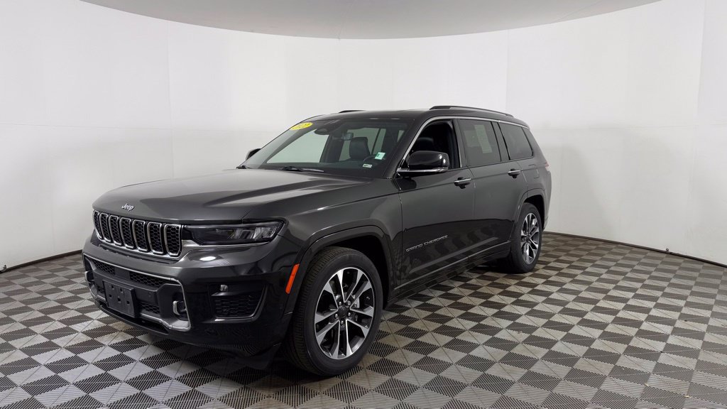 Used 2022 Jeep Grand Cherokee L Overland w/ Luxury Tech Group IV AWD/4WD image 3