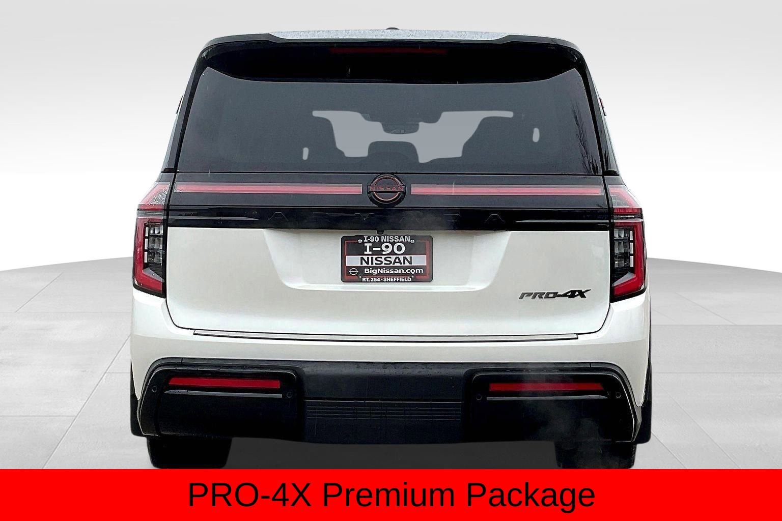 Used 2025 Nissan Armada PRO-4X w/ Pro-4X Premium Package image 7