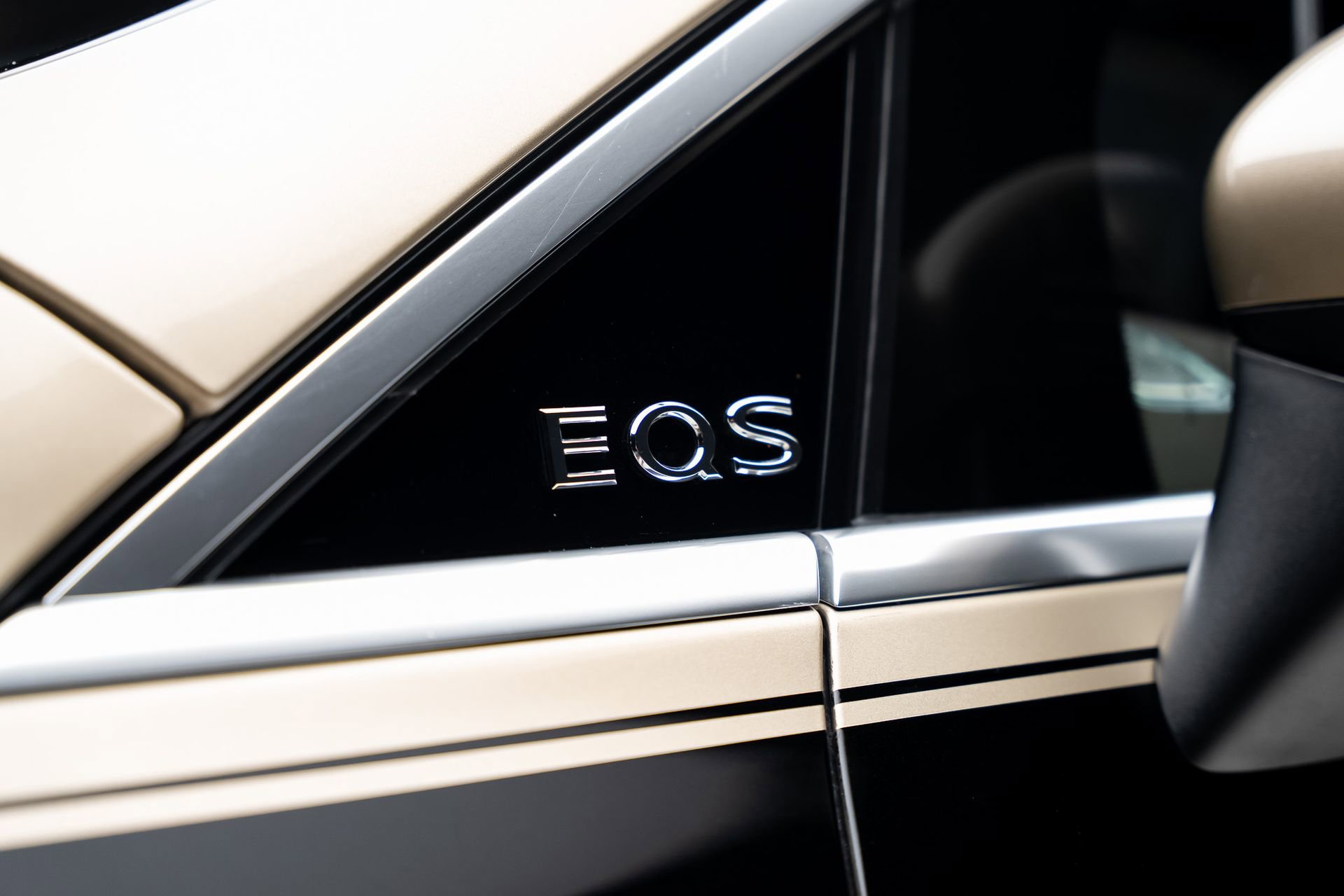 Used 2024 Mercedes-Benz Maybach EQS 680 4MATIC image 23