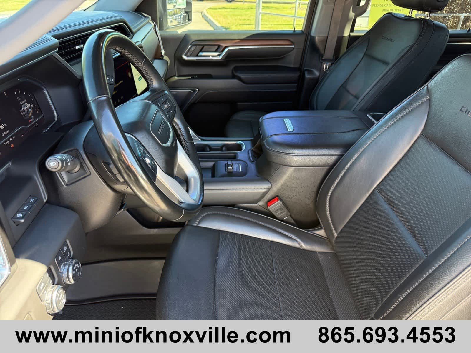 Used 2024 GMC Sierra 3500 Denali w/ Denali Reserve Package AWD/4WD image 15