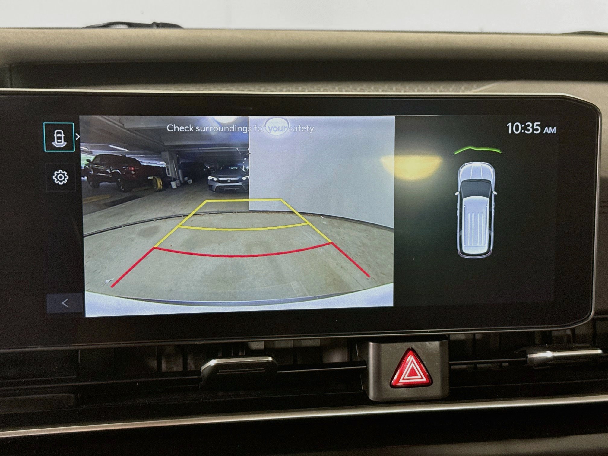 Used 2025 Kia Carnival FWD image 16