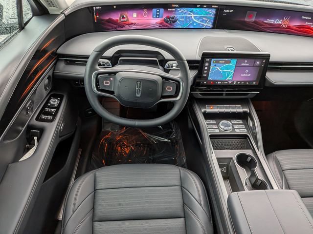 New 2026 Lincoln Nautilus Reserve w/ Jet Appearance Package image 14