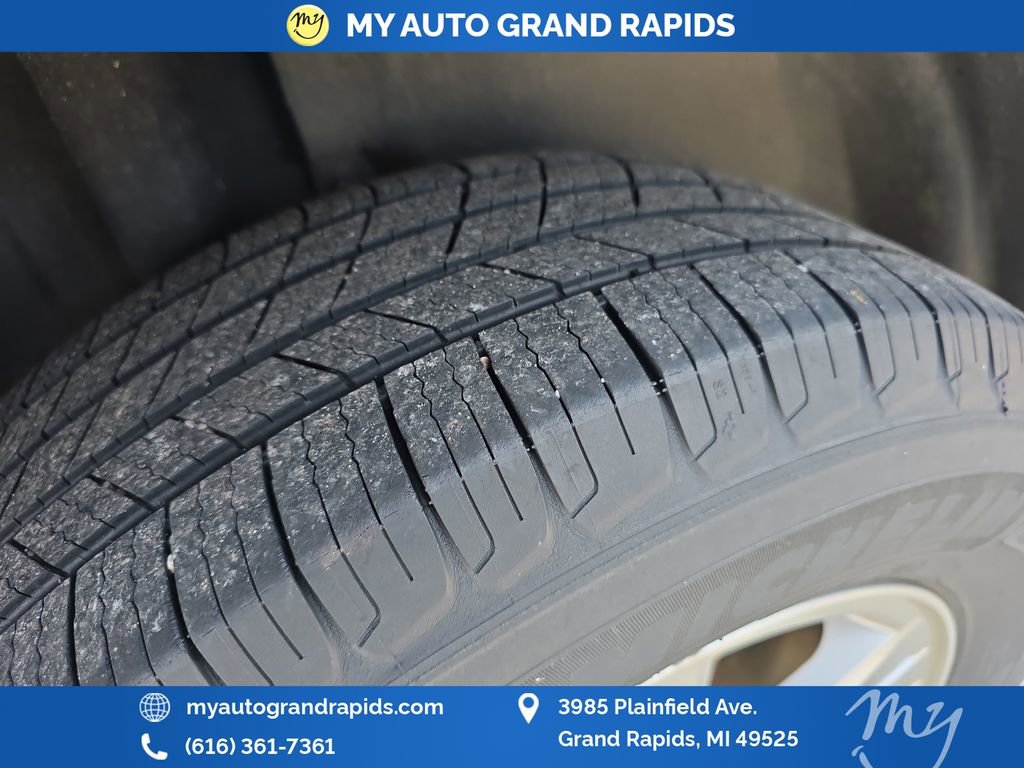 Used 2016 Chevrolet Trax LT w/ LT Convenience Package image 32