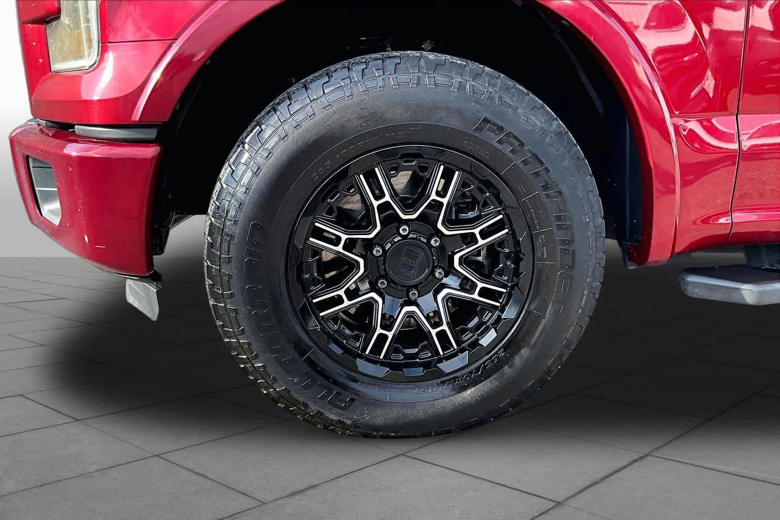 Used 2016 Ford F150 XLT w/ Equipment Group 301A Mid RWD image 13