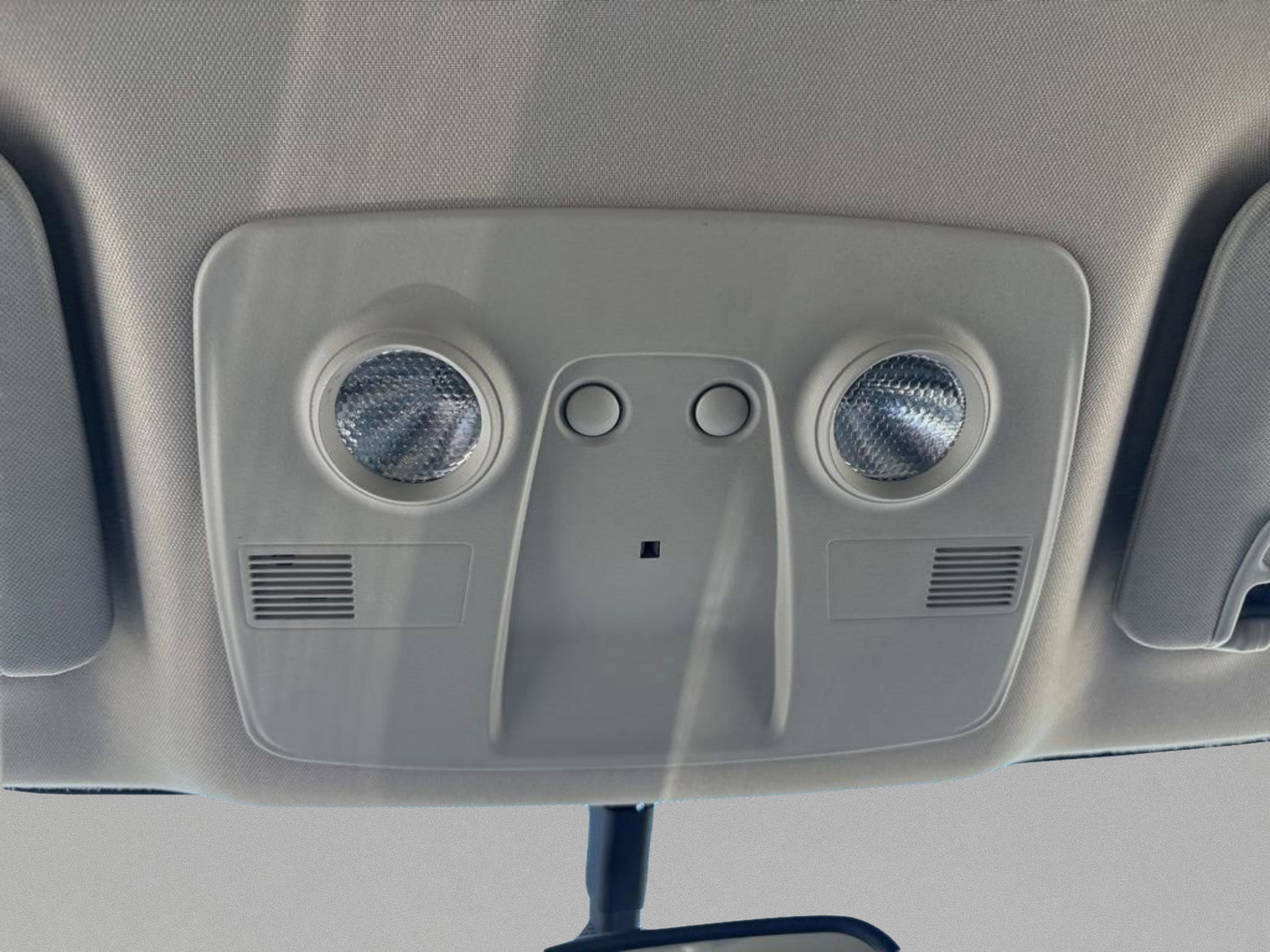 Used 2014 GMC Acadia SLE image 20