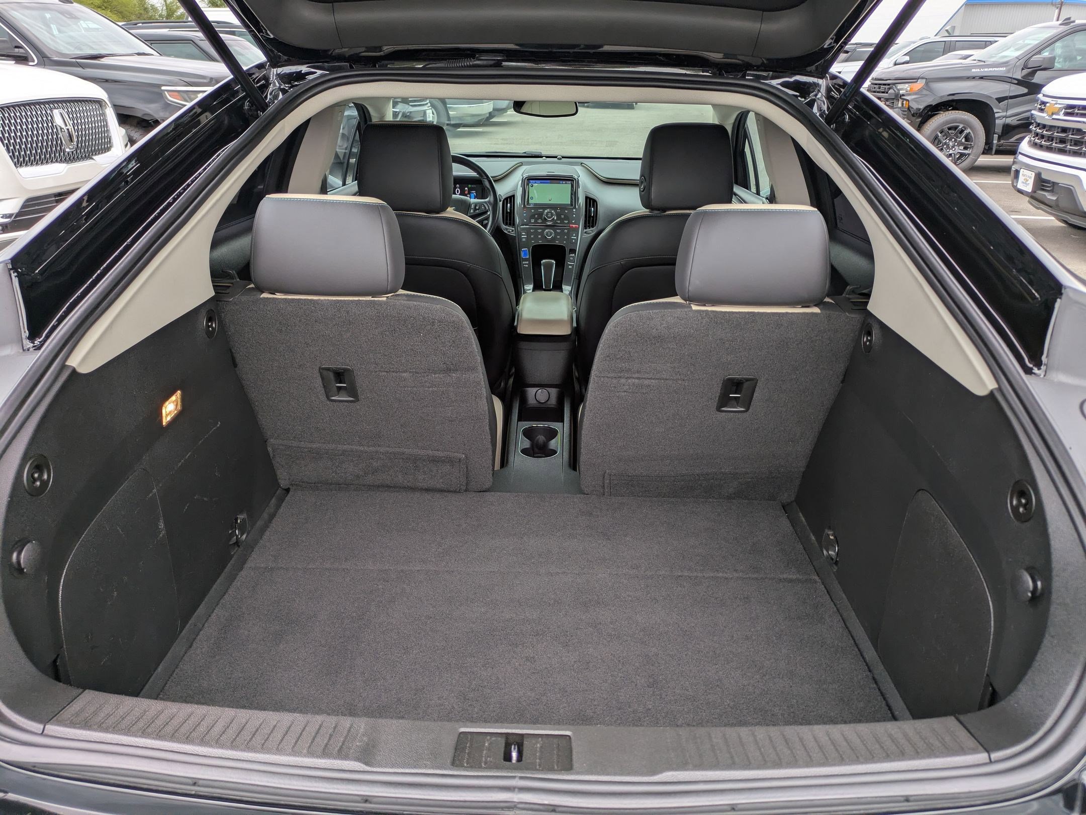 Used 2012 Chevrolet Volt Premium w/ Premium Trim Package image 23