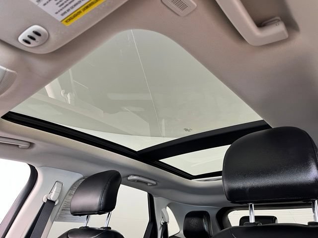Used 2019 Ford Edge SEL w/ Equipment Group 201A AWD/4WD image 18