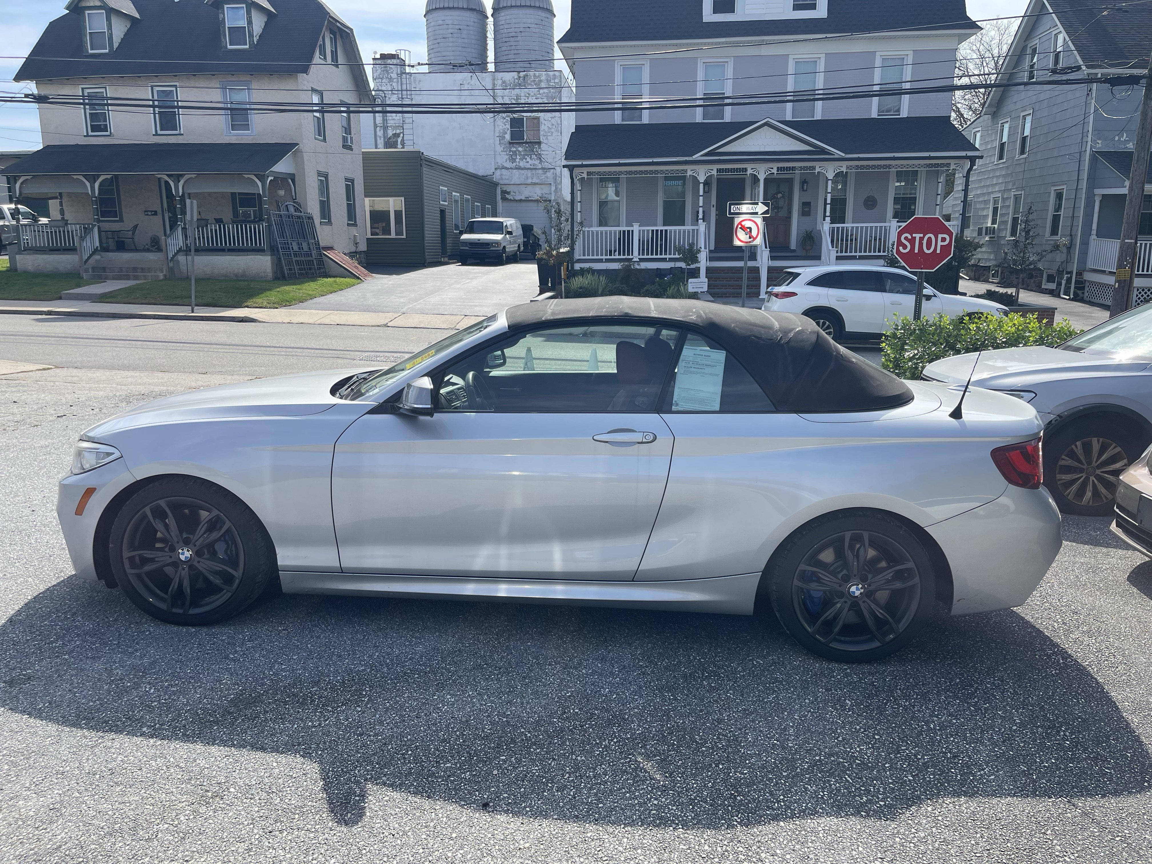Used 2016 BMW M235i Convertible RWD image 4