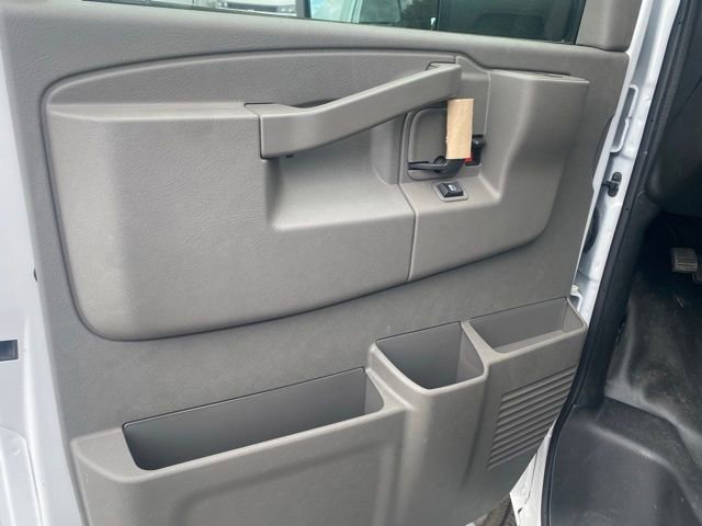 New 2025 Chevrolet Express 3500 w/ Power Convenience Package RWD image 16