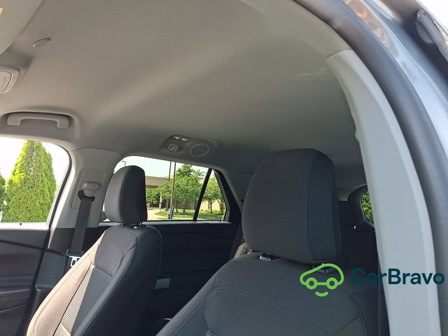 Used 2023 Ford Explorer XLT AWD/4WD image 14