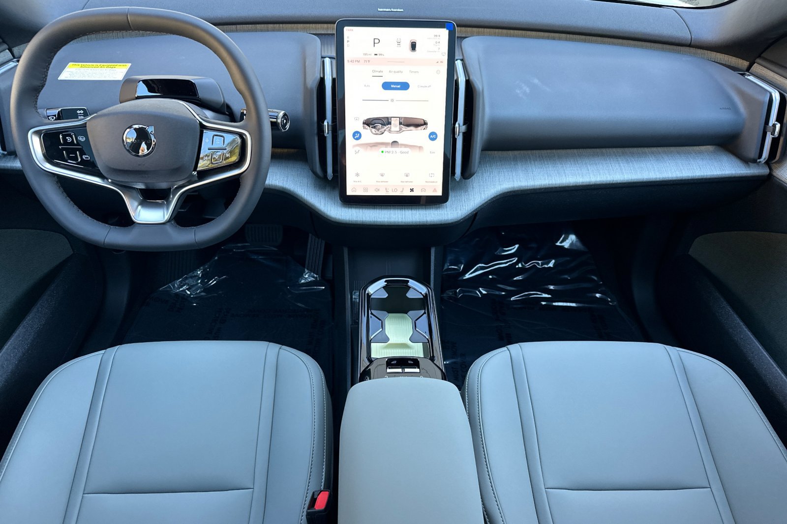 New 2026 Volvo EX30 Plus w/ Climate Package AWD/4WD image 10