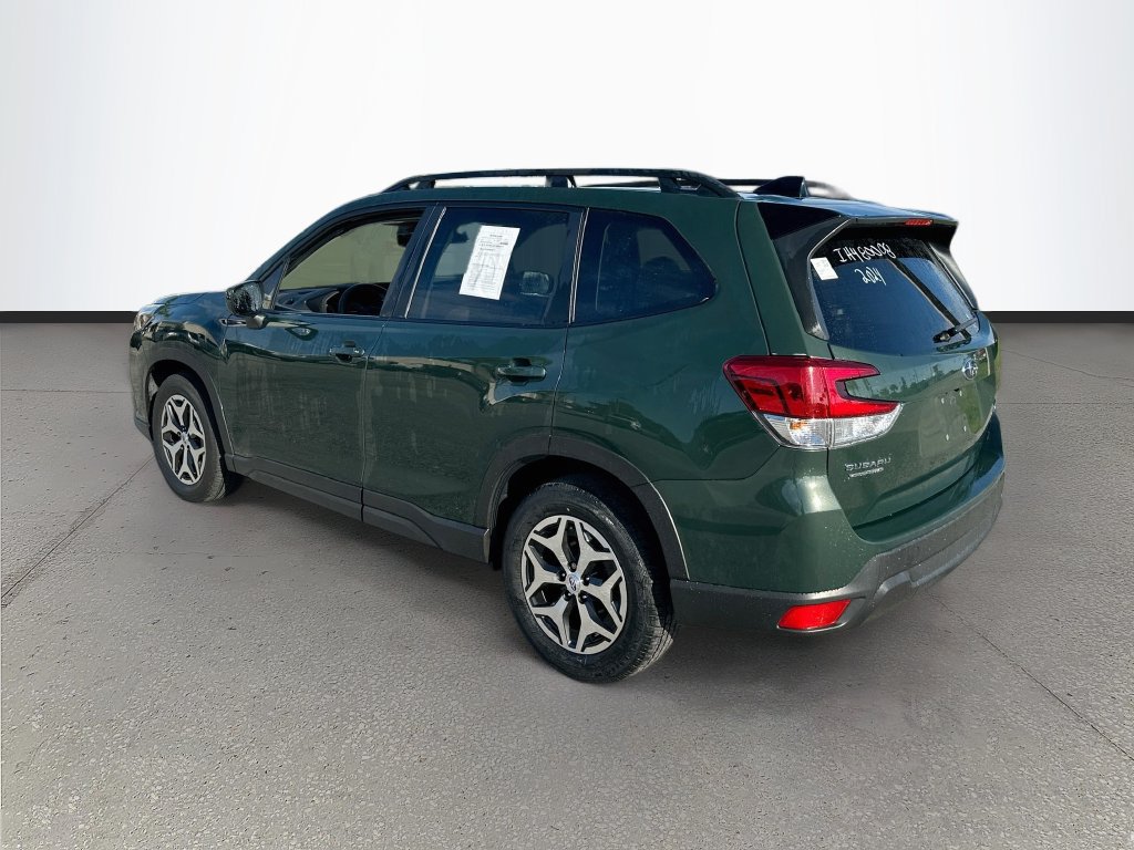 Certified 2024 Subaru Forester Premium AWD/4WD image 4