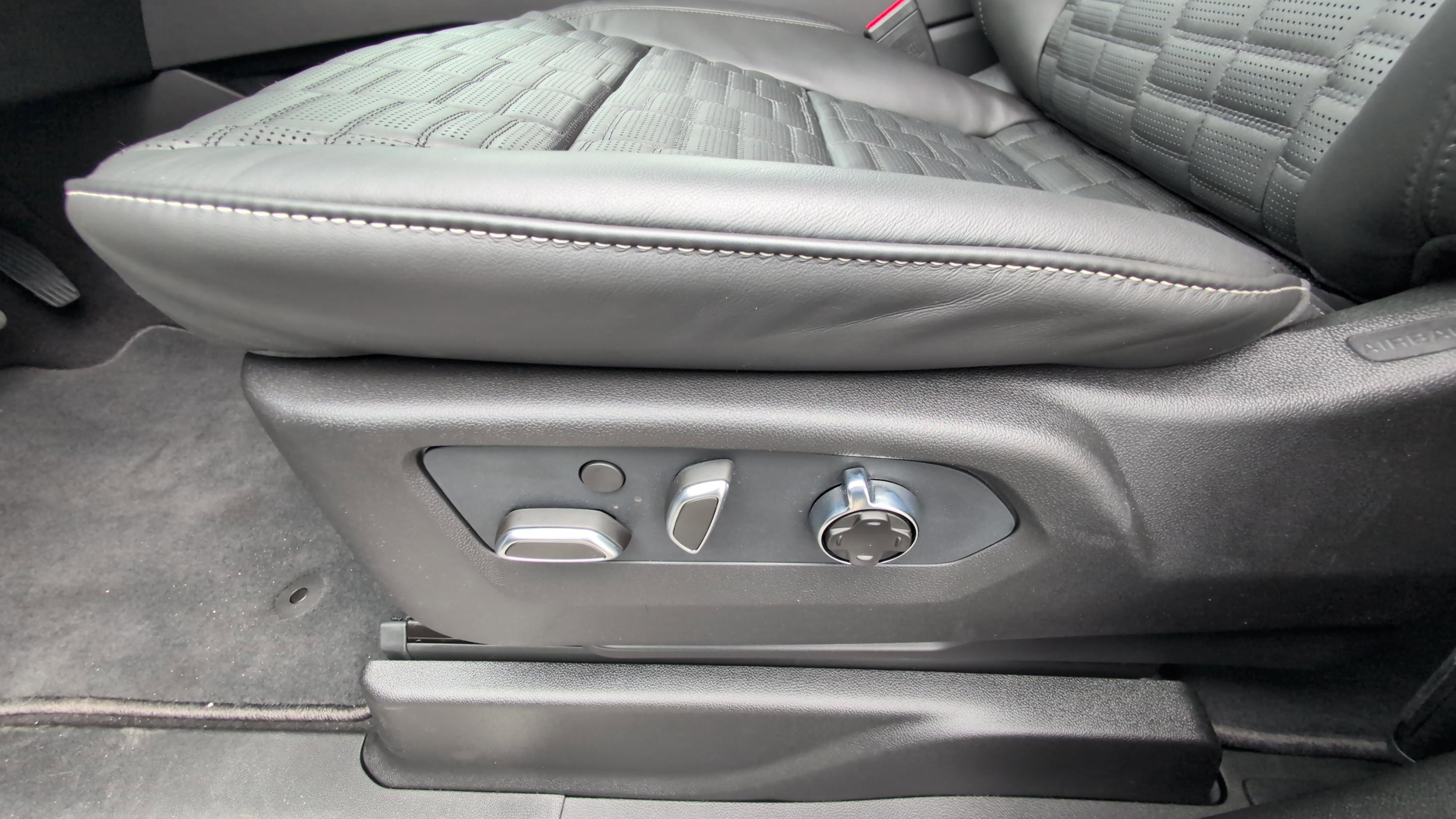 New 2026 Cadillac Escalade Platinum Luxury image 25