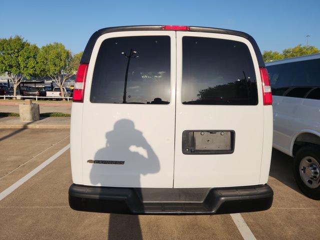 Used 2025 Chevrolet Express 3500 LS RWD image 5