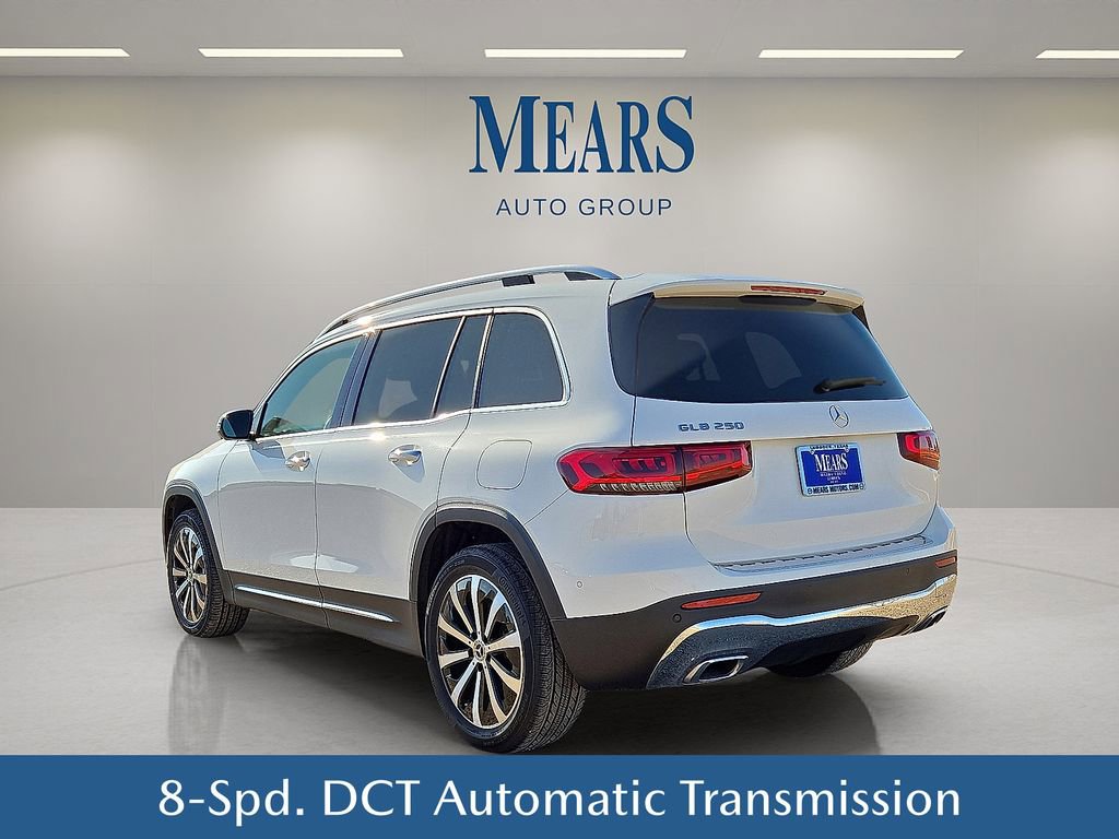 Used 2022 Mercedes-Benz GLB 250 w/ Premium Package Lite image 4