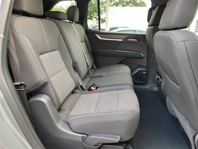 Used 2025 GMC Acadia Elevation image 27