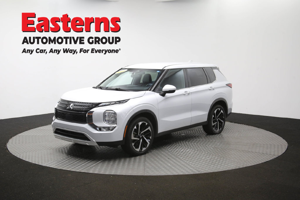 Used 2024 Mitsubishi Outlander SE FWD image 58