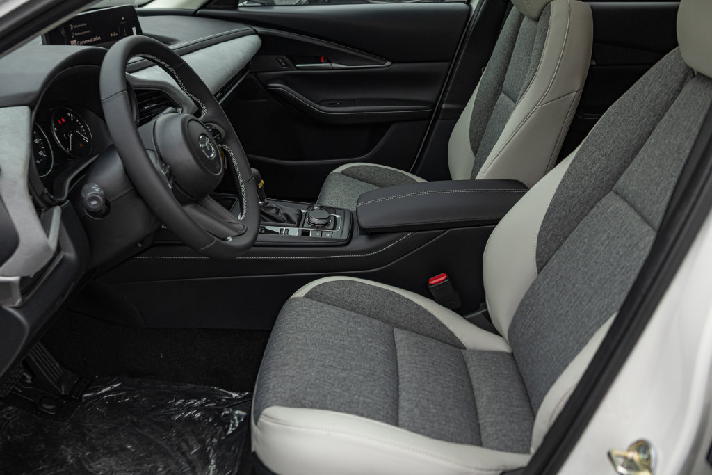 New 2026 MAZDA CX-30 Aire Edition AWD/4WD image 19