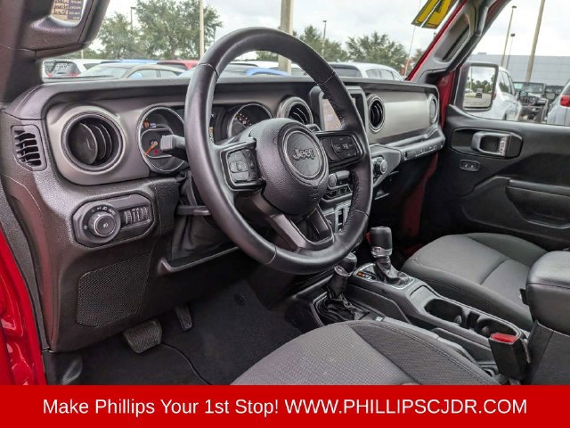 Used 2021 Jeep Wrangler Sport AWD/4WD image 16