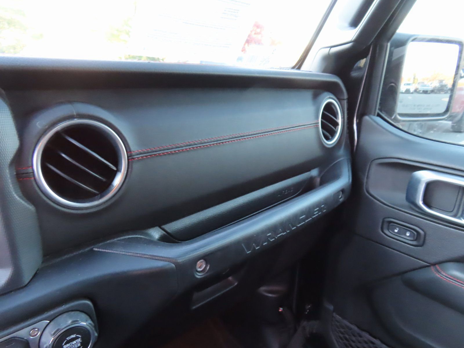 Used 2020 Jeep Wrangler Unlimited Rubicon w/ Quick Order Package 28Y Recon image 25