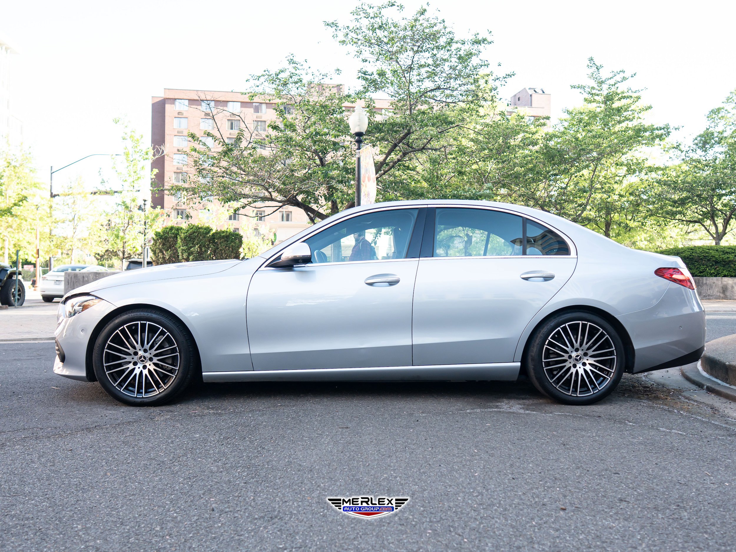 Used 2022 Mercedes-Benz C 300 4MATIC Sedan image 4