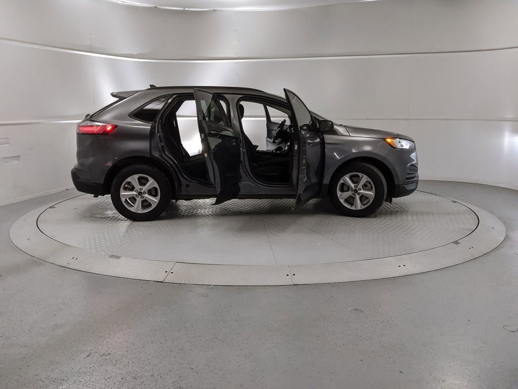 Certified 2024 Ford Edge SE image 8