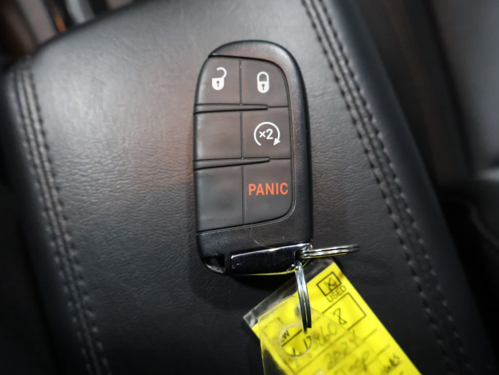 Used 2024 Jeep Compass Latitude image 24