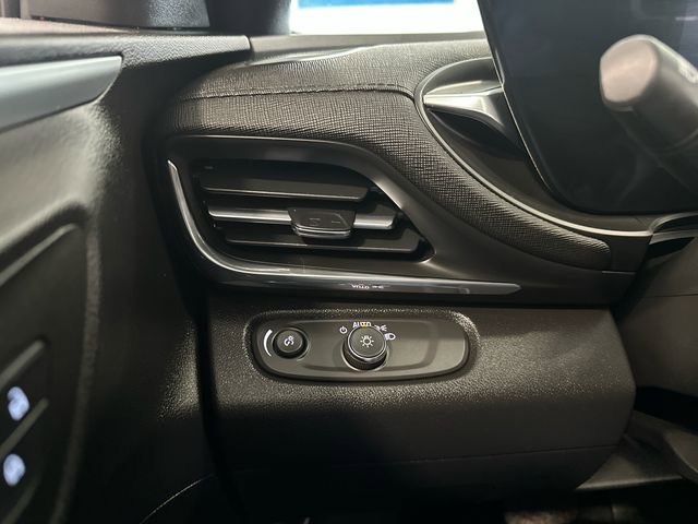 Used 2024 Buick Envista Preferred w/ Convenience II Package image 27