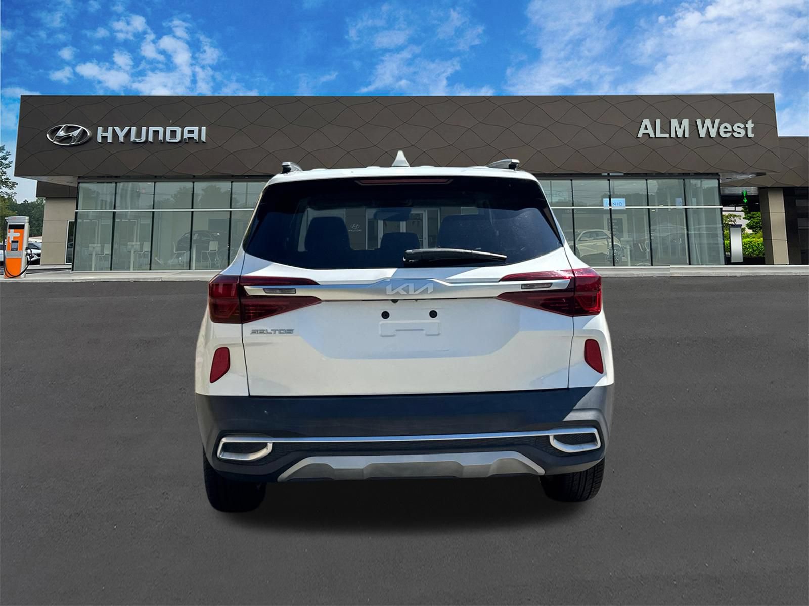 Used 2023 Kia Seltos S FWD image 6