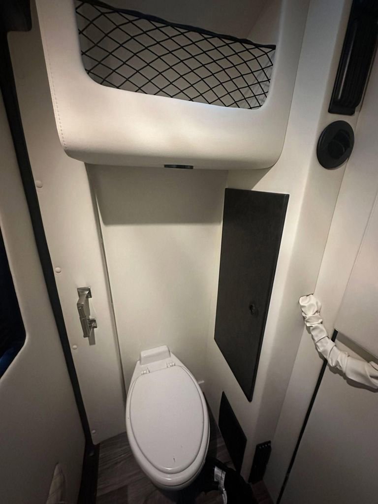 Used 2023 Mercedes-Benz Sprinter 3500 image 29