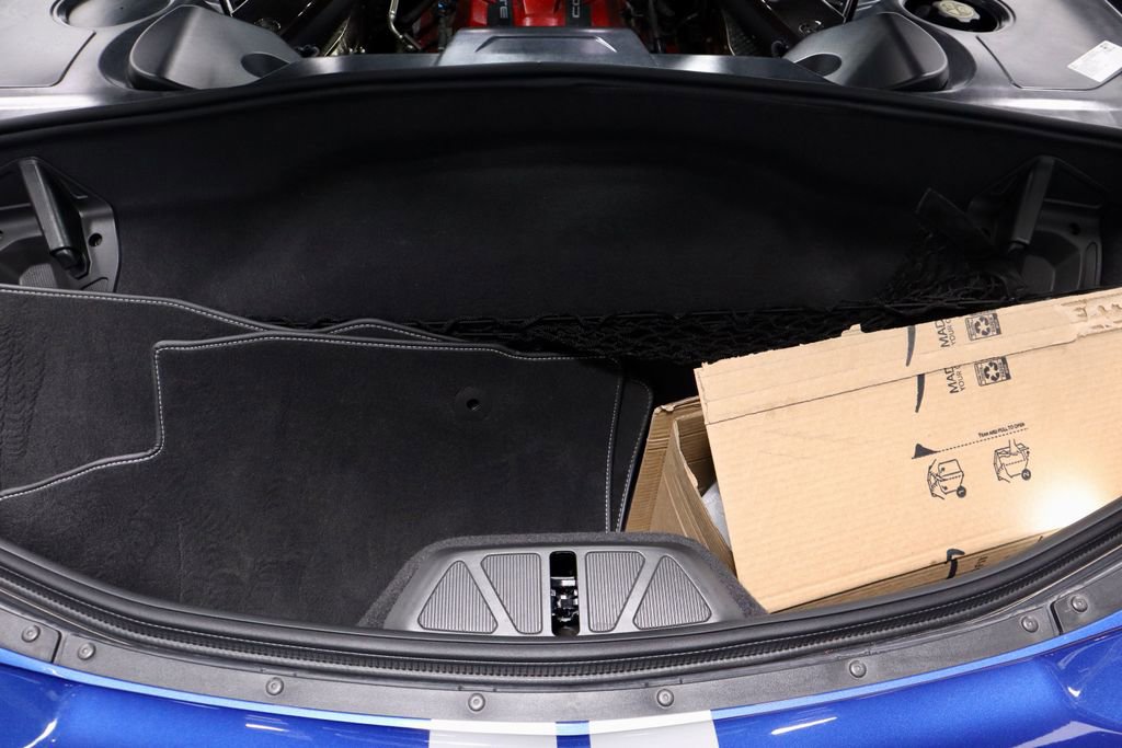 Used 2021 Chevrolet Corvette Stingray Premium Cpe w/ Z51 Performance Package image 17