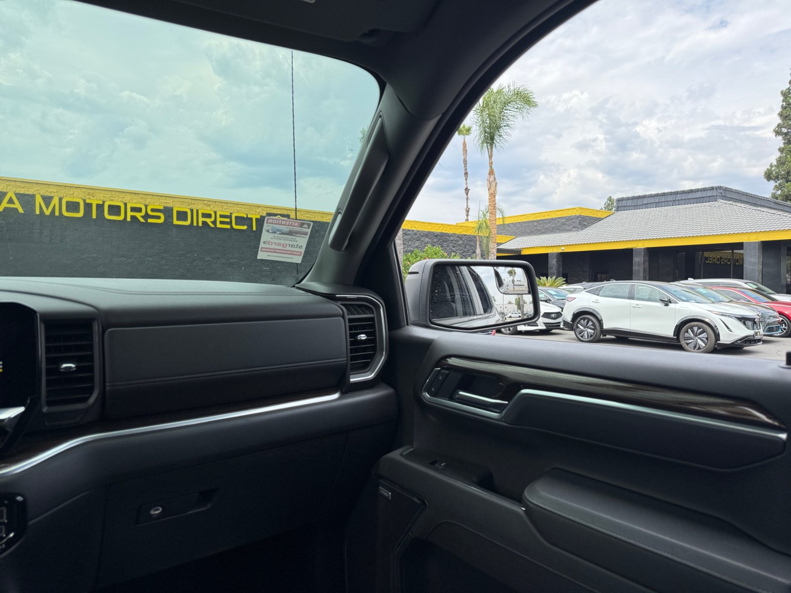 Used 2025 Chevrolet Silverado 1500 RST w/ Convenience Package II AWD/4WD image 22