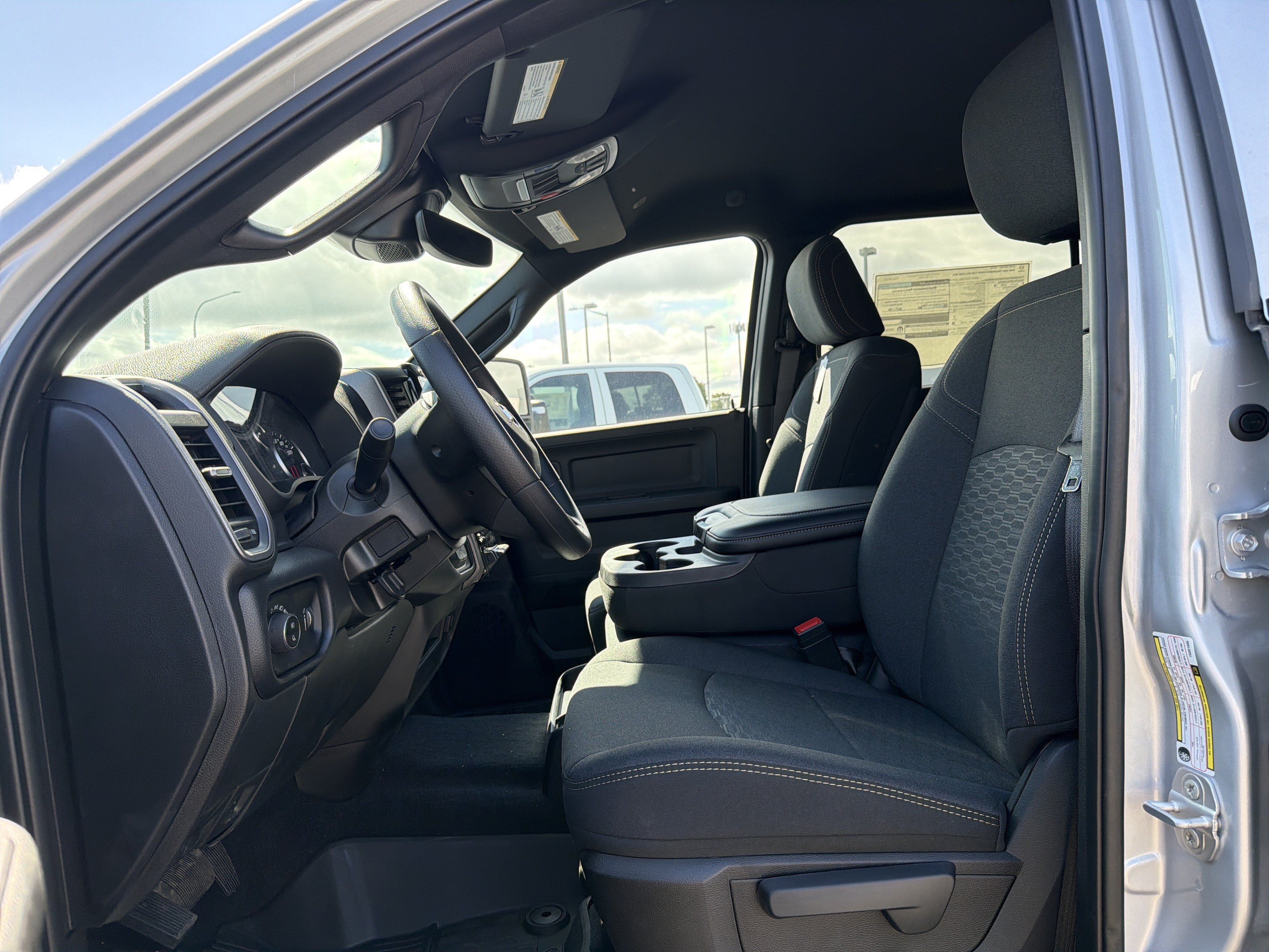 New 2026 RAM 3500 Tradesman AWD/4WD image 10