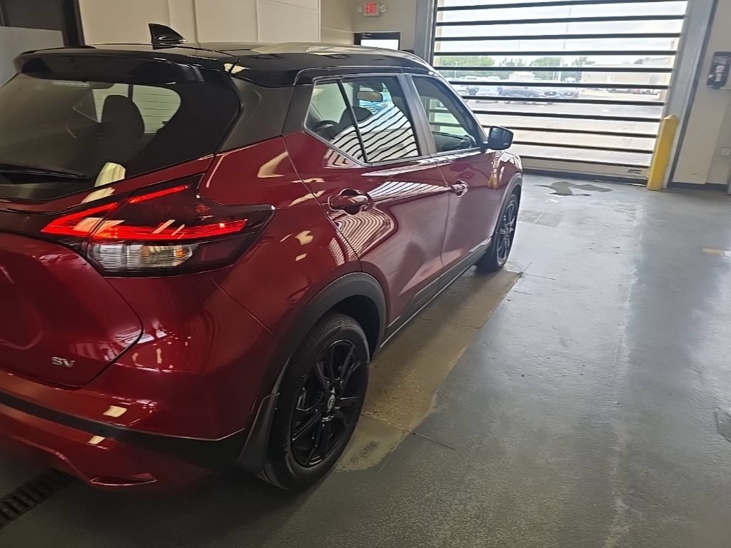 Used 2024 Nissan Kicks SV FWD image 3