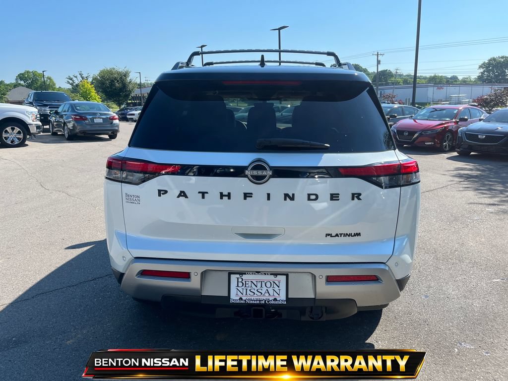 Used 2025 Nissan Pathfinder Platinum FWD image 8
