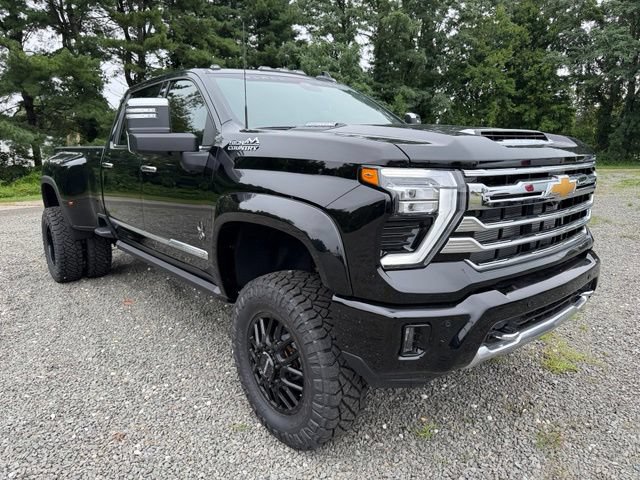 New 2026 Chevrolet Silverado 3500 High Country w/ High Country Premium Package