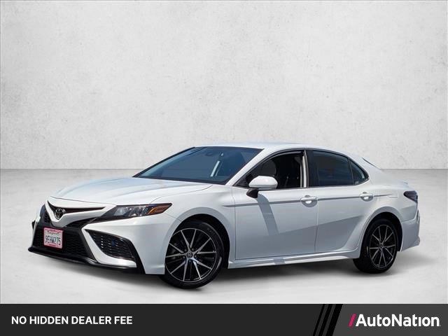 Used 2023 Toyota Camry SE FWD image 1