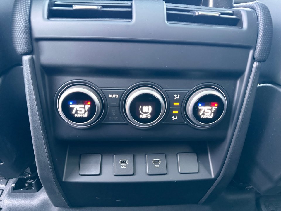 Used 2025 Land Rover Defender 130 Outbound image 19