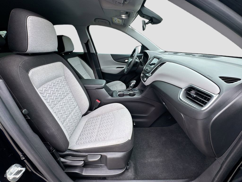 Used 2023 Chevrolet Equinox LS image 34