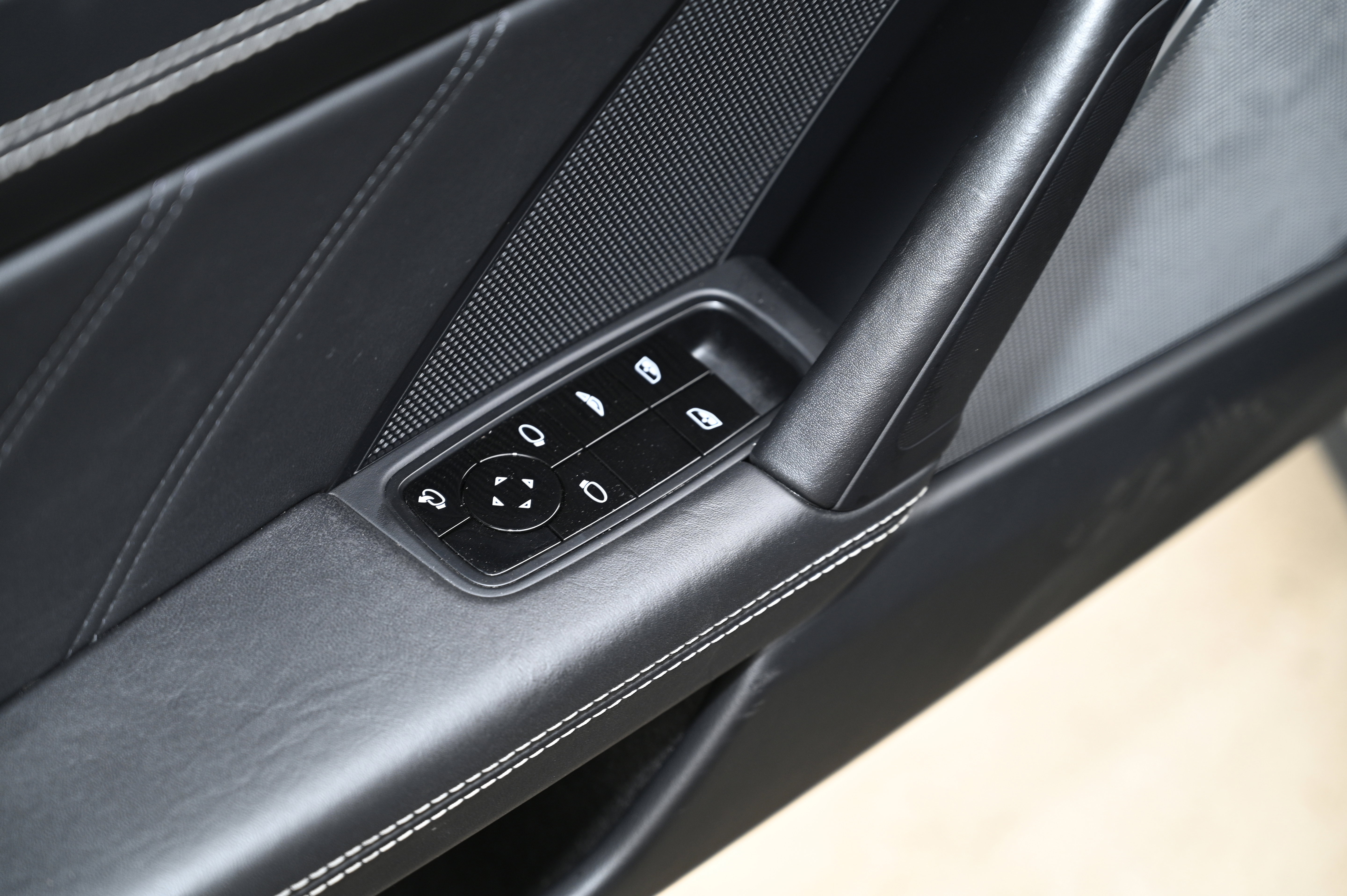 Used 2021 Porsche 911 Turbo S image 19