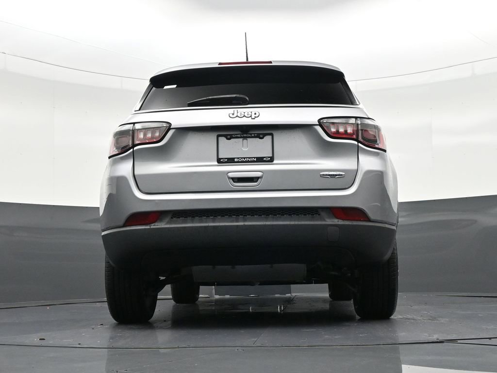 Used 2021 Jeep Compass Latitude image 25