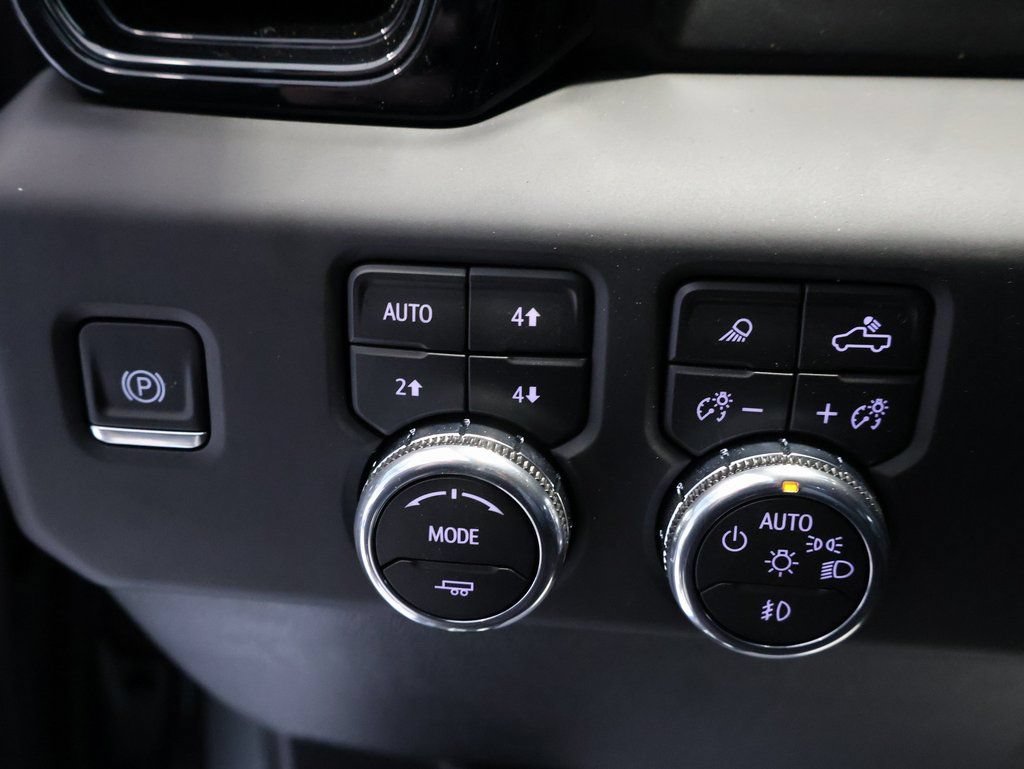 New 2026 GMC Sierra 1500 AT4 w/ AT4 Premium Package AWD/4WD image 13