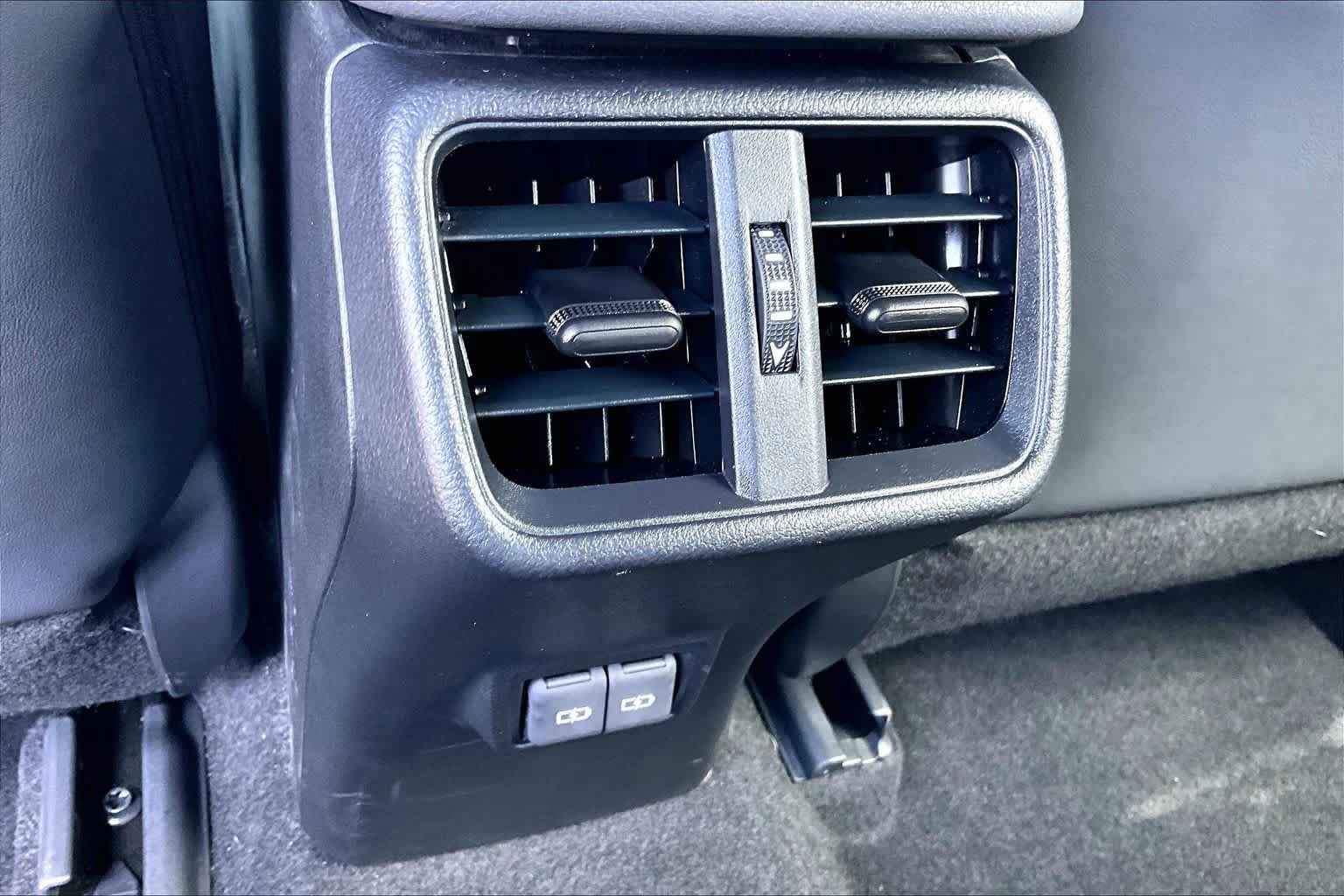 Used 2025 Lexus UX 300h FWD image 32