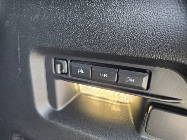 Used 2023 Ford Explorer ST w/ Equipment Group 401A AWD/4WD image 17