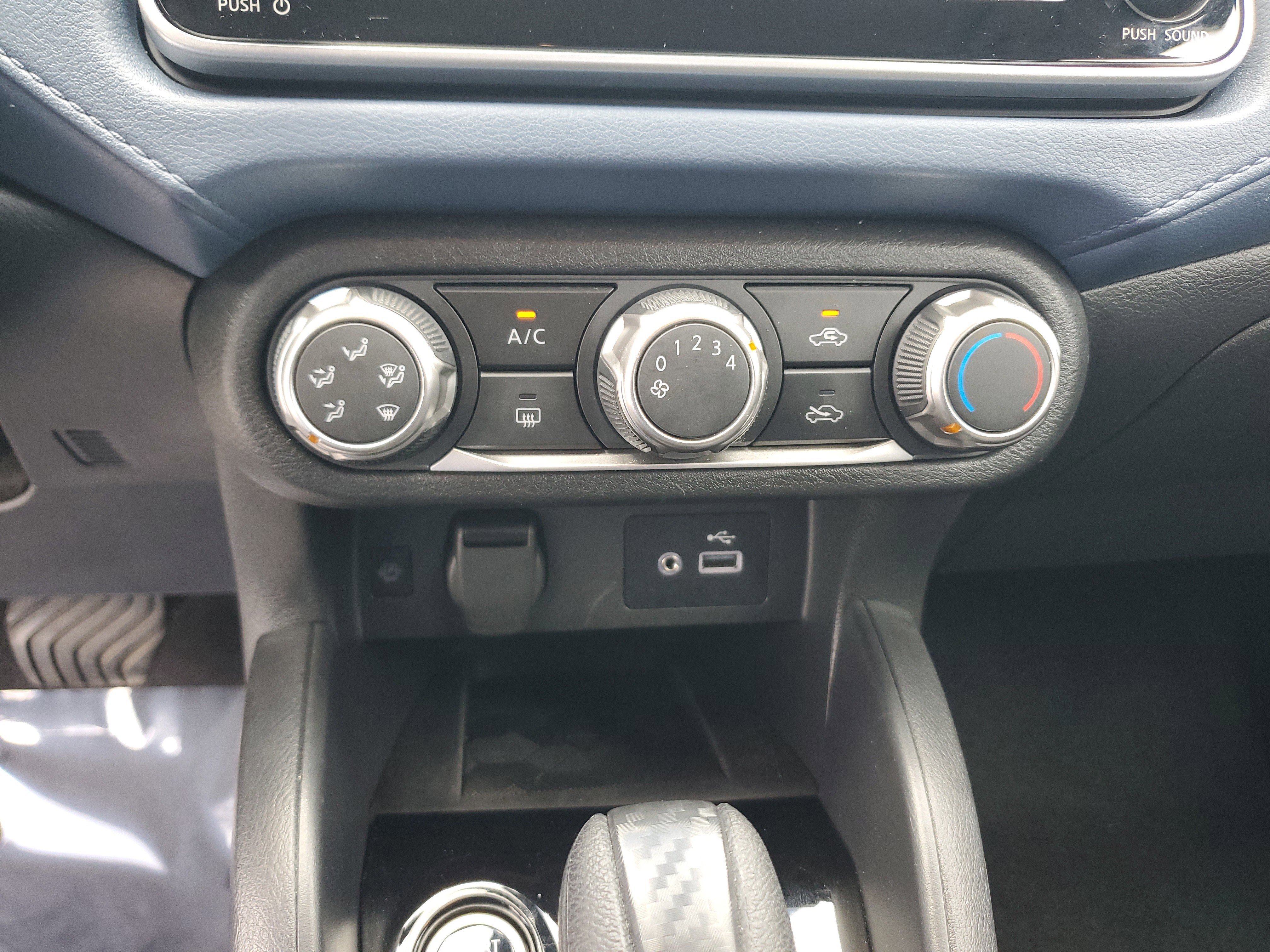 Used 2025 Nissan Versa SV image 22