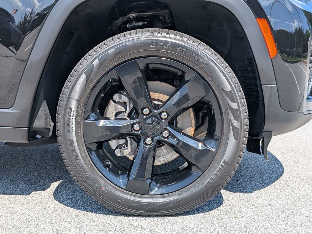 Used 2026 Jeep Grand Cherokee L Limited w/ Limited Altitude Package RWD image 10