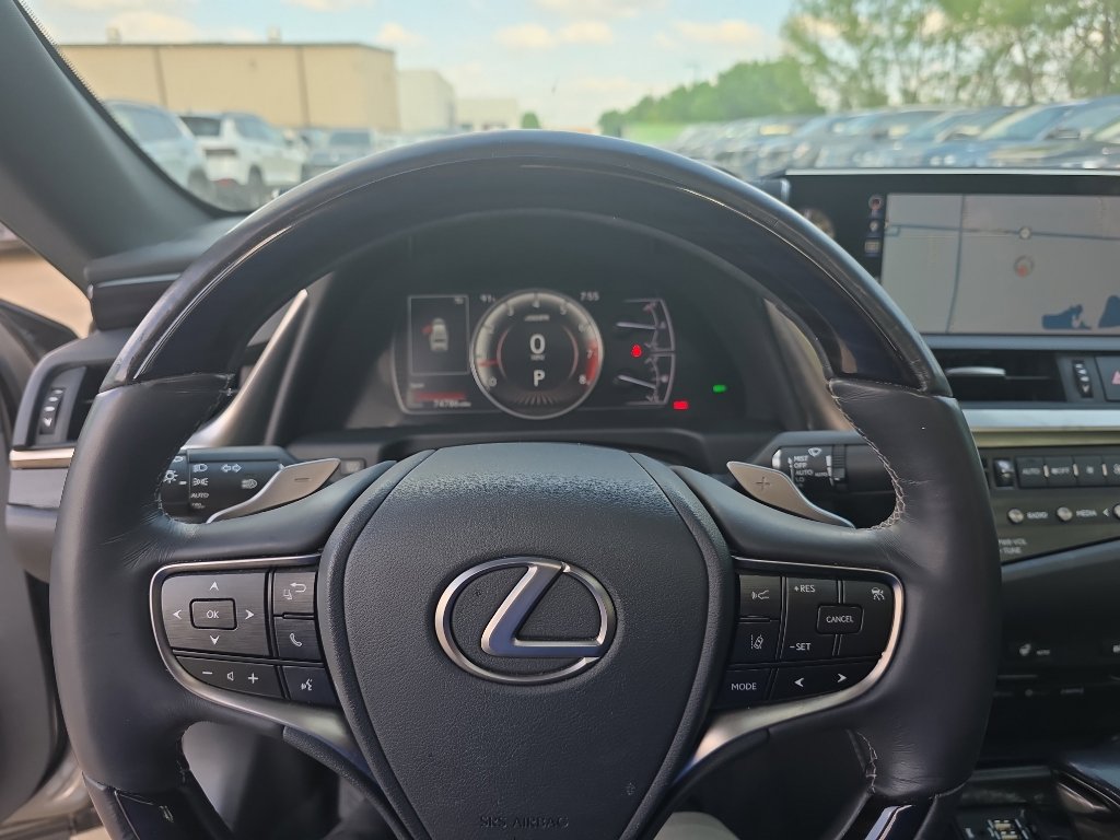 Used 2019 Lexus ES 350 w/ Premium Package FWD image 12